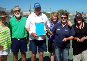 Erelidmaatskap aan Ds Dries Auret